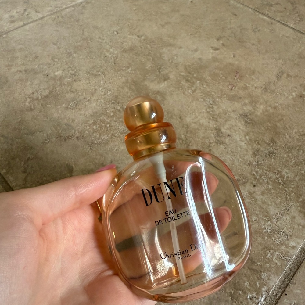 Dior Dune perfume